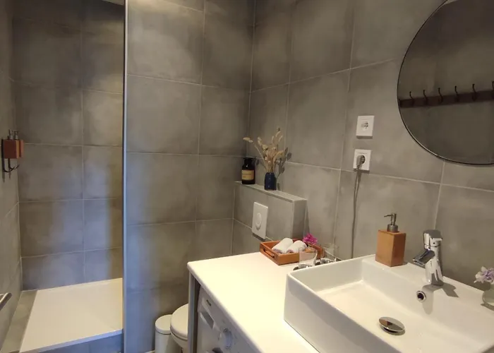 La Quintita - Avec Jardin Bed & Breakfast 4*